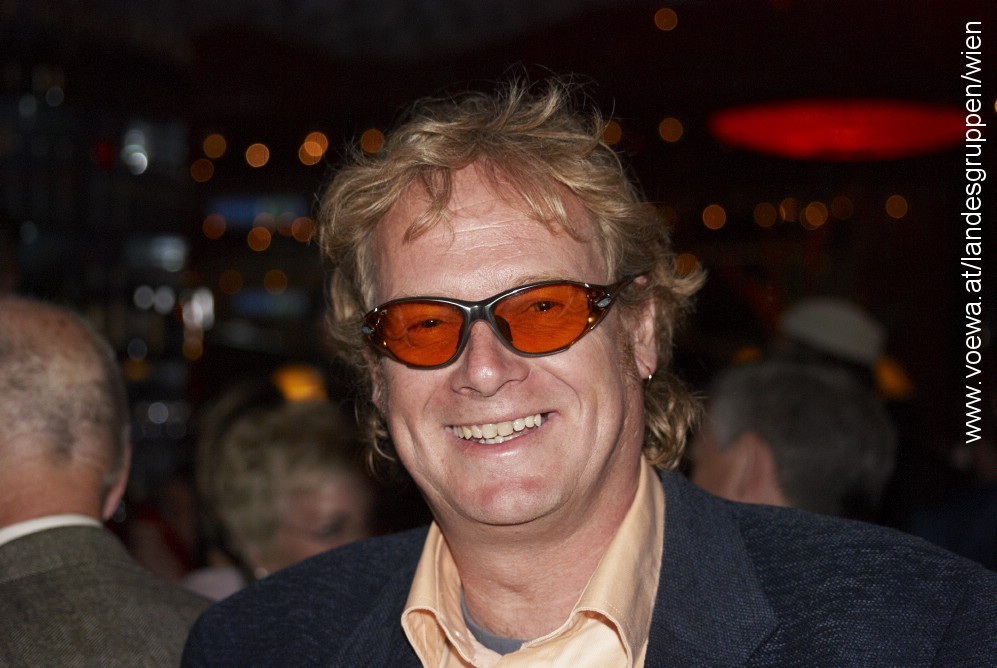 Dr. Michael Populorum